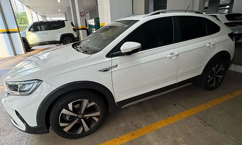 Volkswagen Nivus Hig...