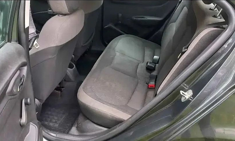 Chevrolet Prisma Sed...
