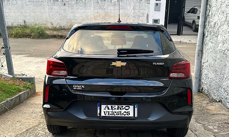 Chevrolet Onix Hatch...