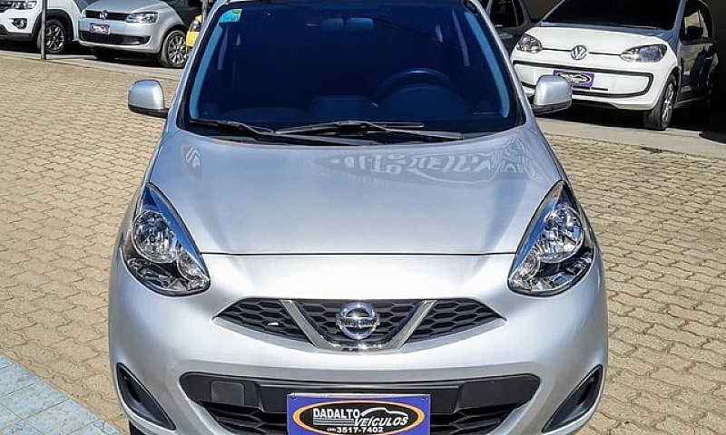 Nissan March S 1.0 2...