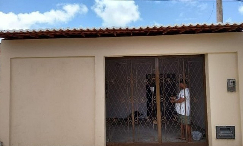 Alugo Casa No Amaran...