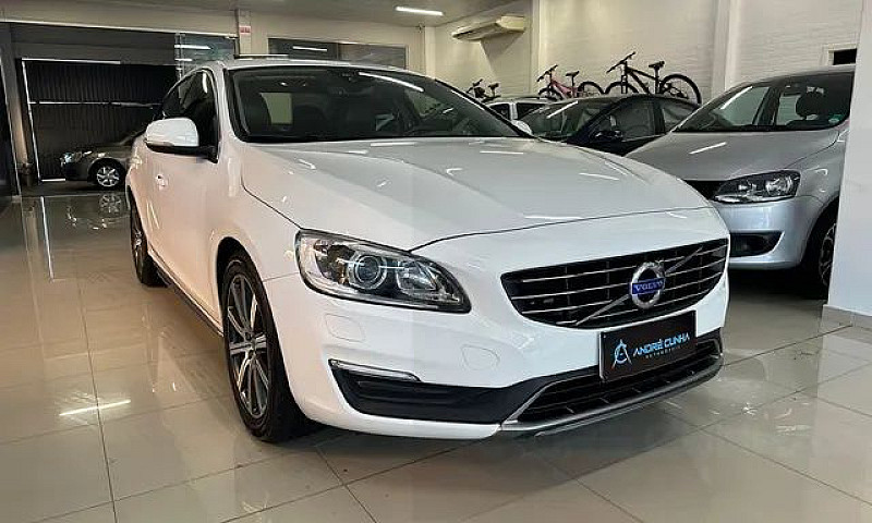 S60 T-5 Momentum 2.0...