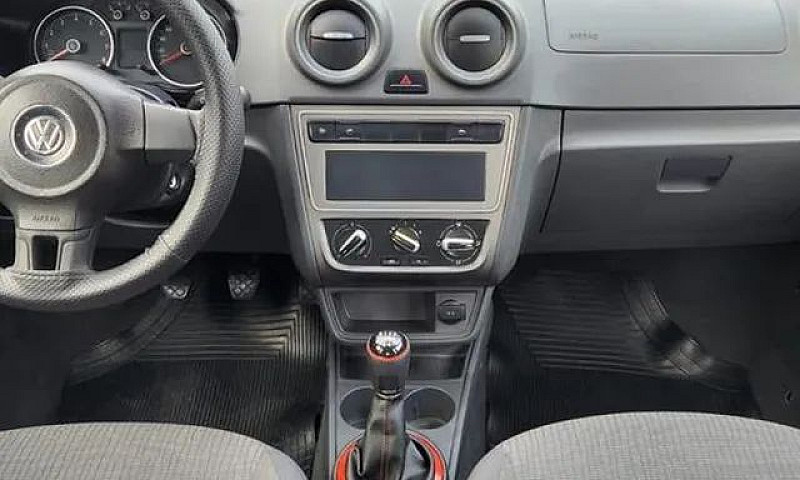 Volkswagen Voyage 20...