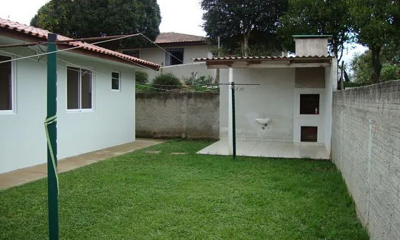 Casa Com 3 Dormitóri...