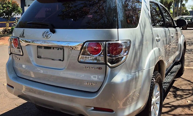 Toyota Hilux Sw4 Srv...