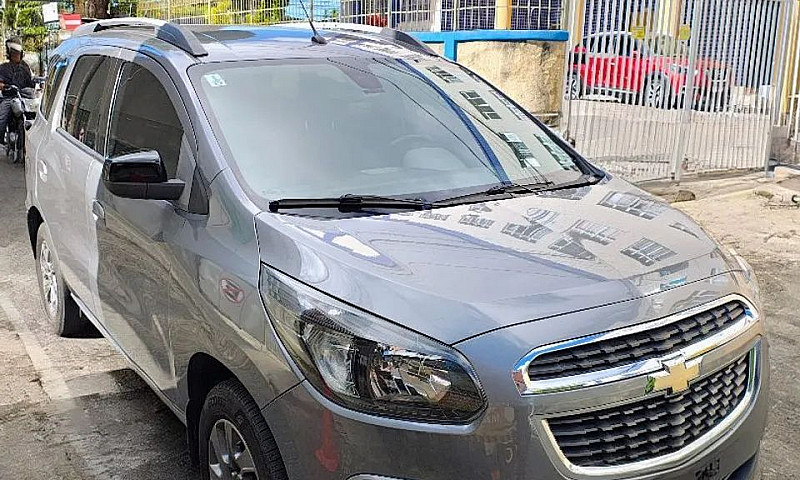 Chevrolet Spin Advan...