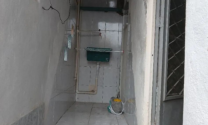 Alugo Casa Pequena ...
