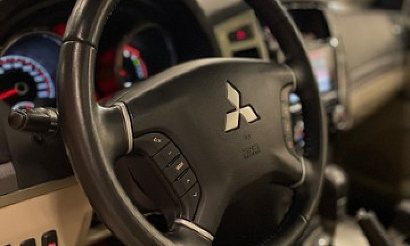 Mitsubishi Pajero Hp...