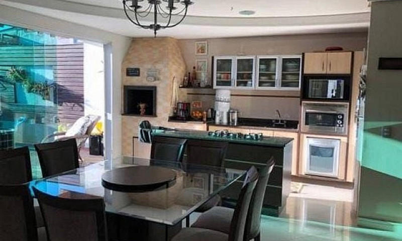 *Casa Com Piscina Az...