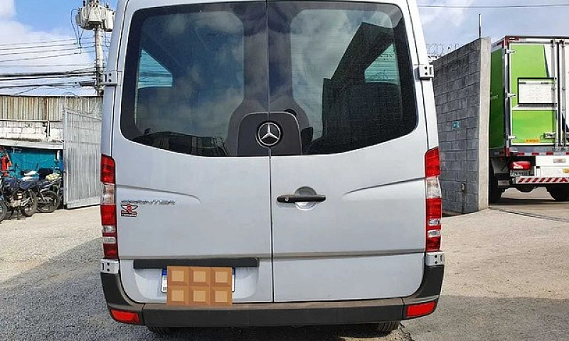 Mercedes-Benz Sprint...