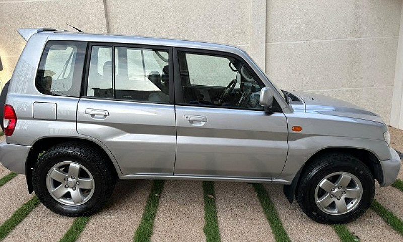 Mitsubishi Pajero Tr...