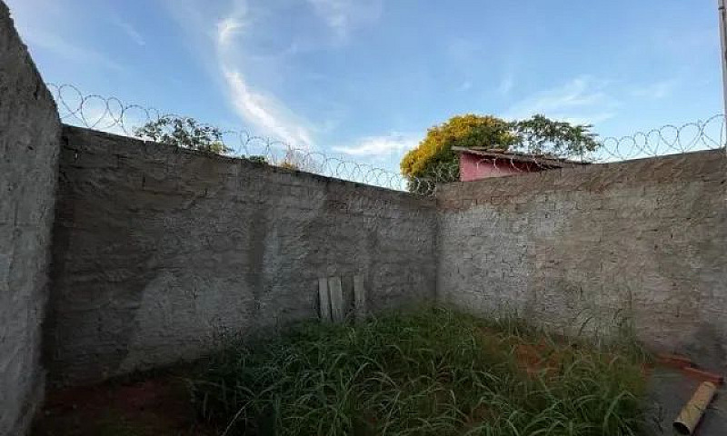 Casa Em Goianira...