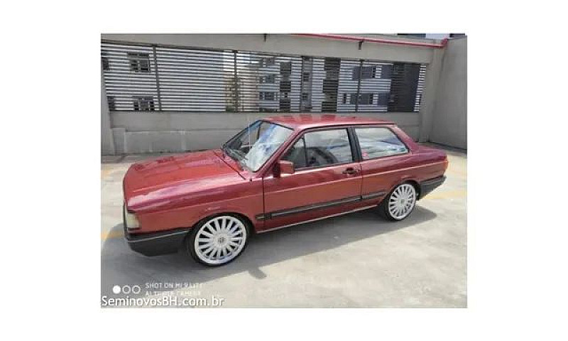 Volkswagen Voyage 19...