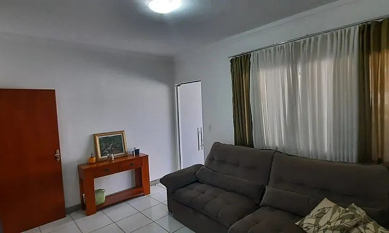 Casa À Venda Com 3 Q...