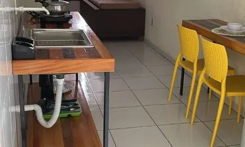 Aluga-Se Kitinete Mo...