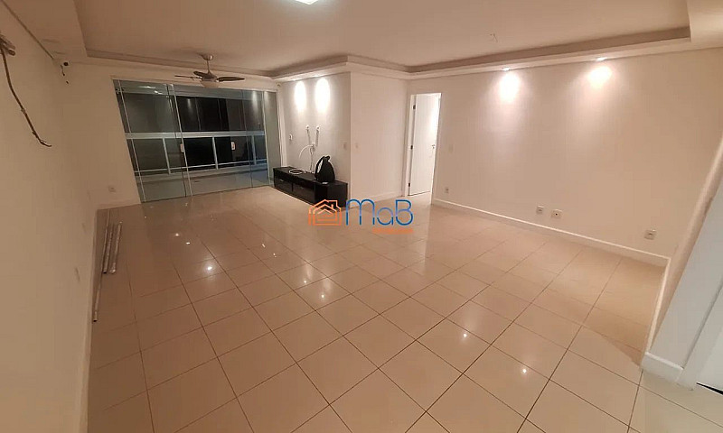 Apartamento De Frent...