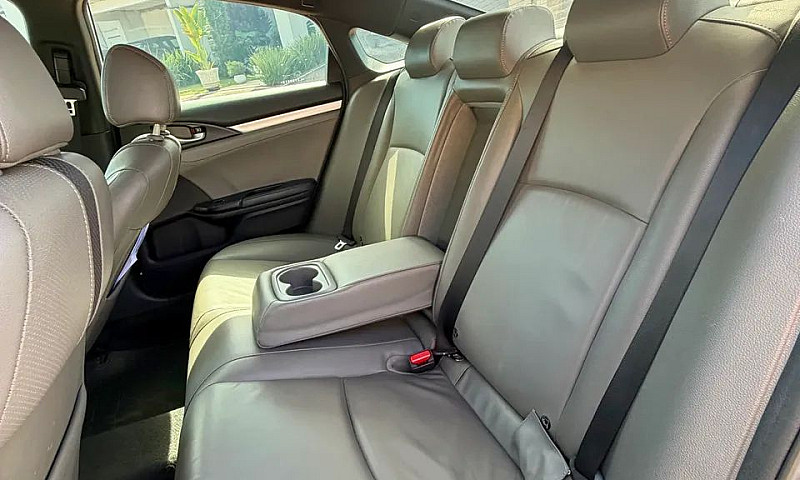 Honda Civic Sedan To...