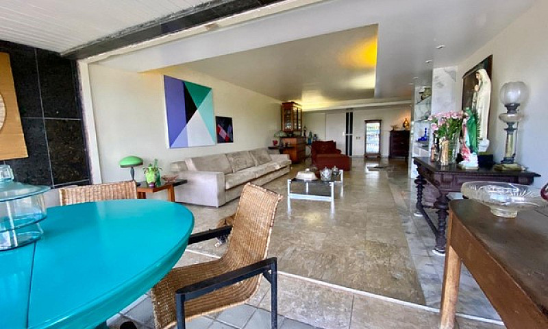 Apartamento Com 4 Su...