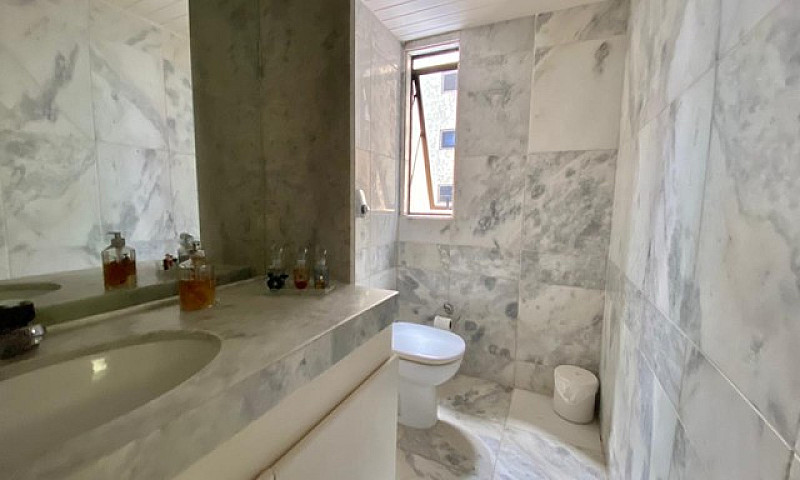 Apartamento Com 4 Su...