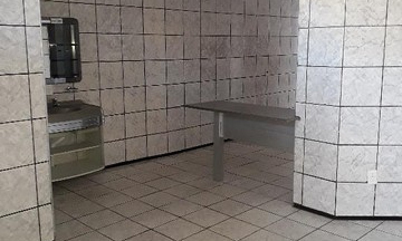 Casa Com 2 Dormitóri...