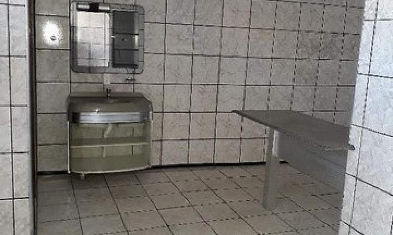 Casa Com 2 Dormitóri...
