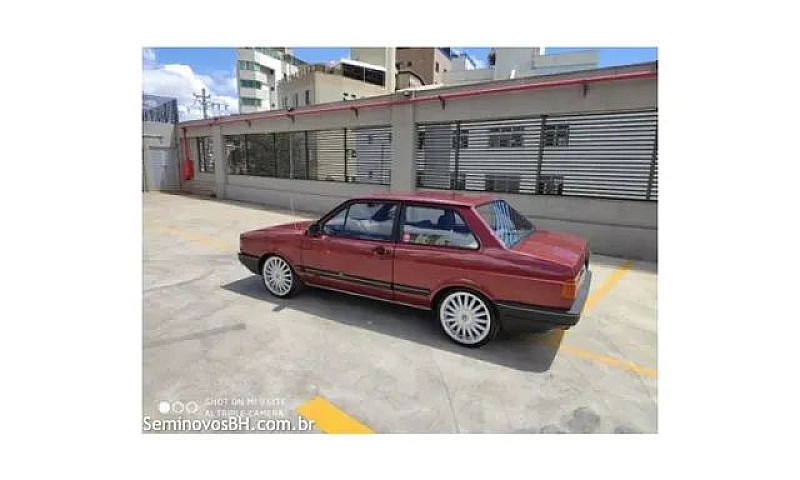 Volkswagen Voyage 19...