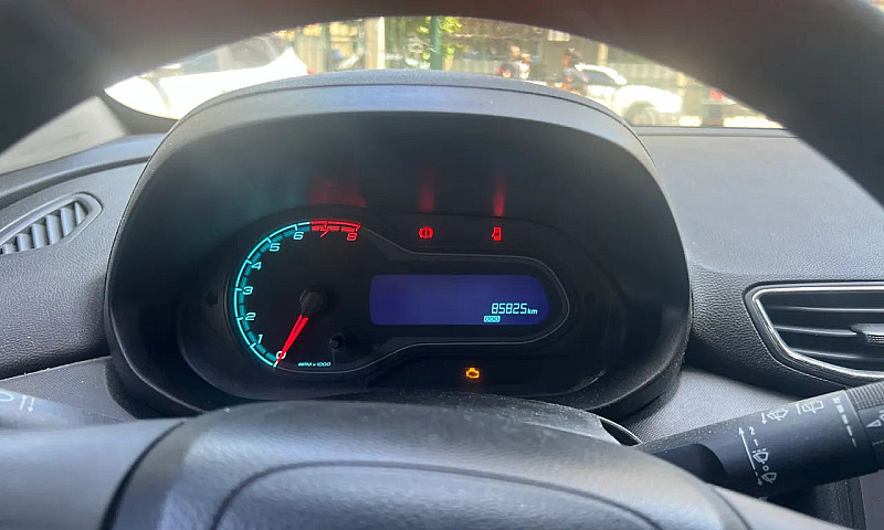 Chevrolet Onix Hatch...