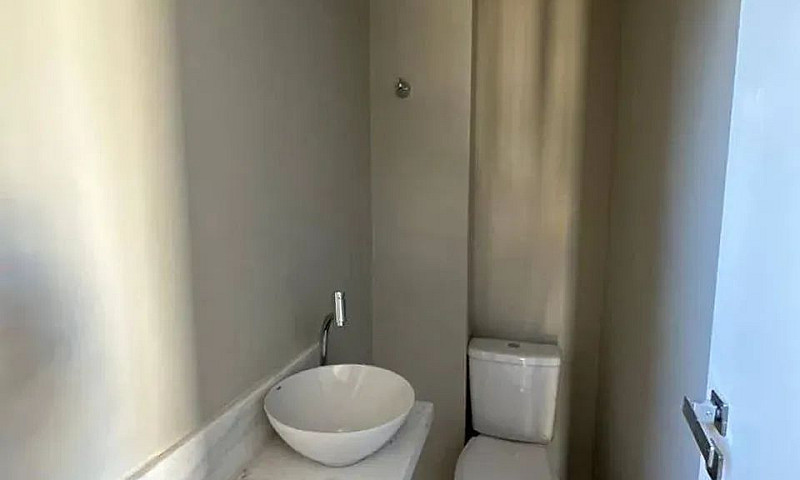 Casa Com 2 Dormitóri...