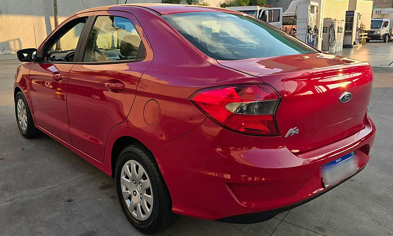 Ford Ka+ Sedan 1.0 T...