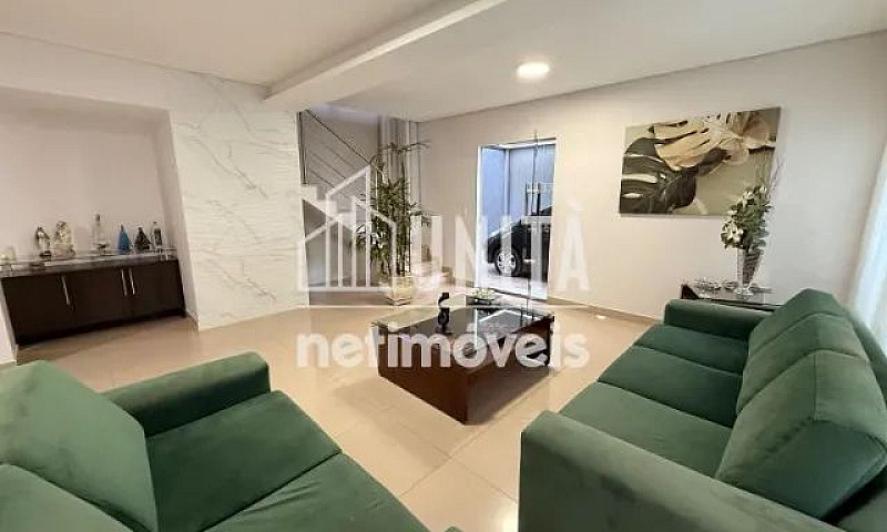Casa 4 Quartos Para ...