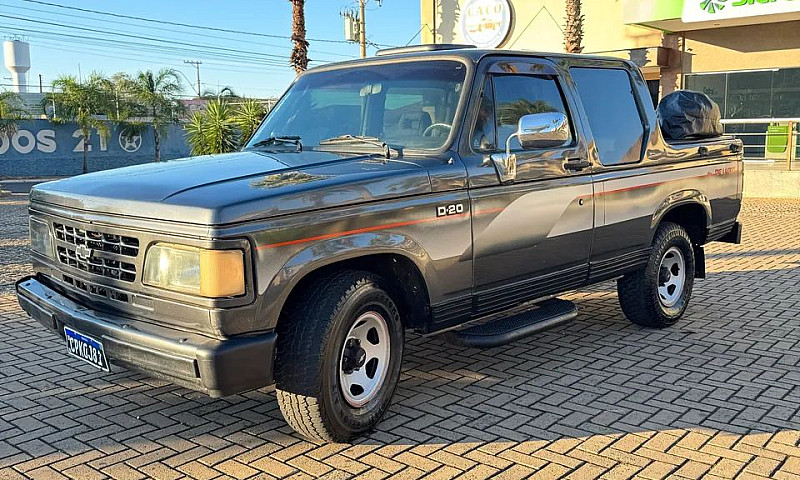 Chevrolet D-20 S 3.9...