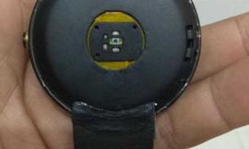 Smartwatch Moto 360...