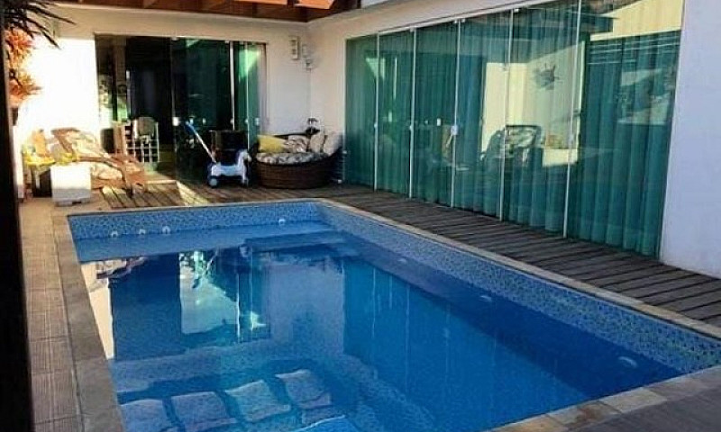 *Casa Com Piscina Az...