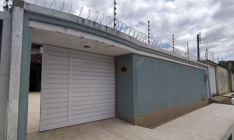 Alugo Casa Na Área V...
