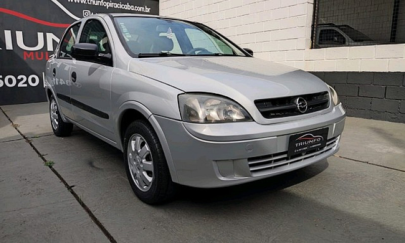 Chevrolet Corsa Seda...
