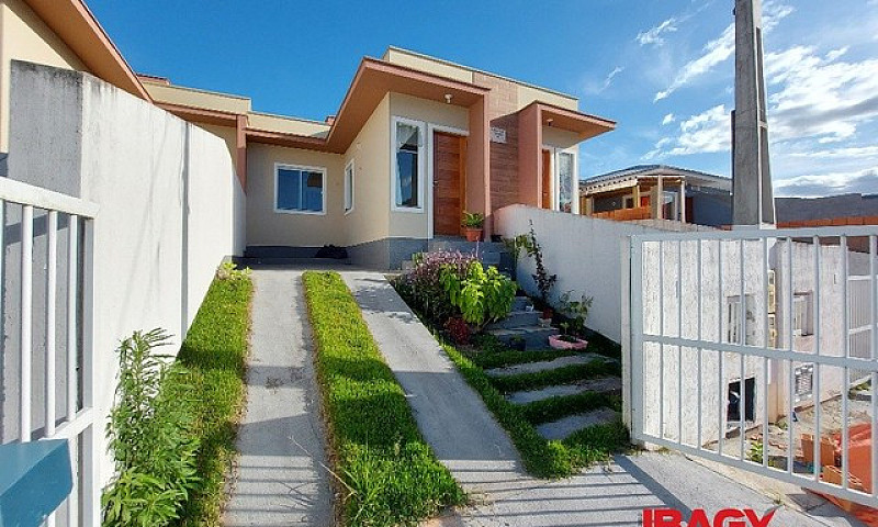 Palhoça - Casa Padrã...