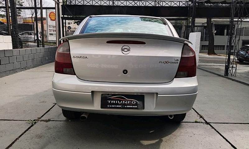 Chevrolet Corsa Seda...