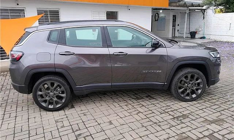 Jeep Compass 2022 1....