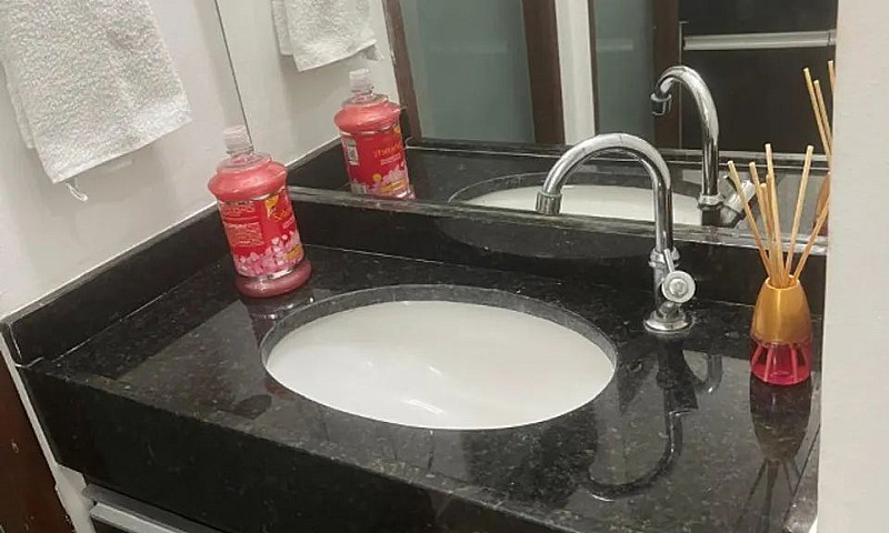 Flat Moderno E Mobil...