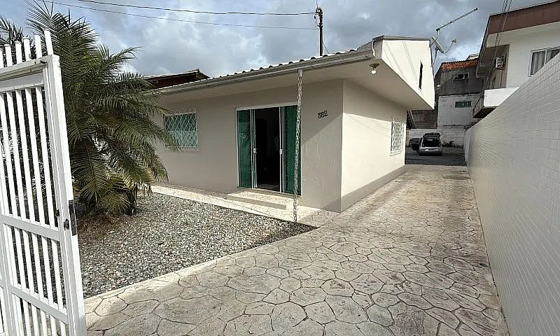 Locação Anual Casa C...