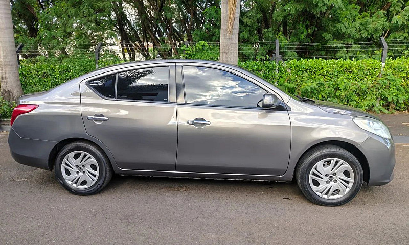 Nissan Versa Sv 1.6 ...