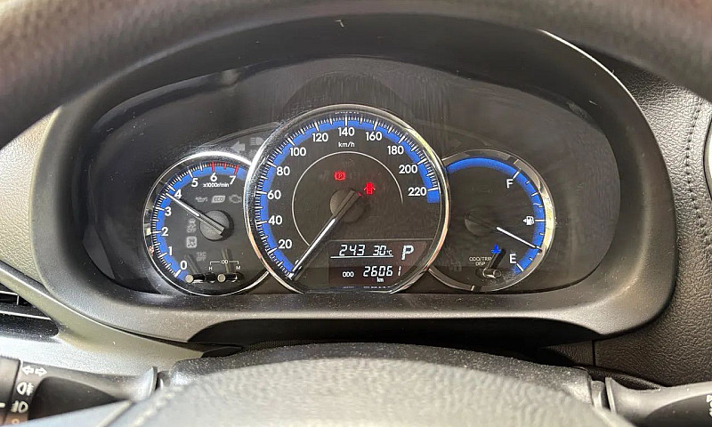 Toyota Yaris Xl 1.3 ...