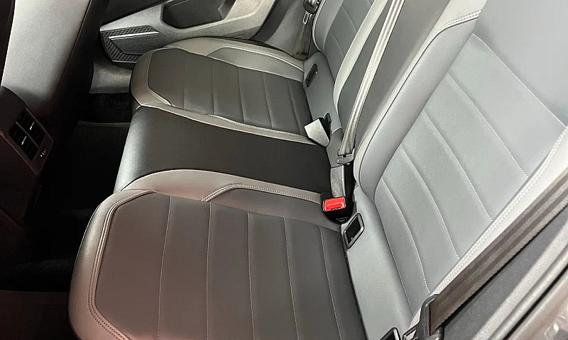 Volkswagen Nivus Hig...