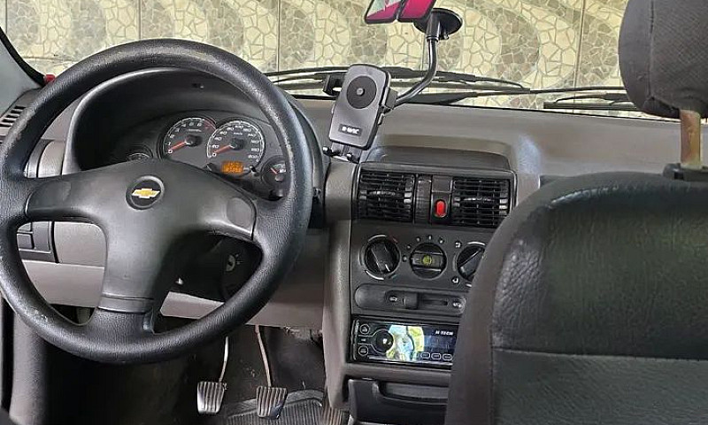 Chevrolet Classic Li...