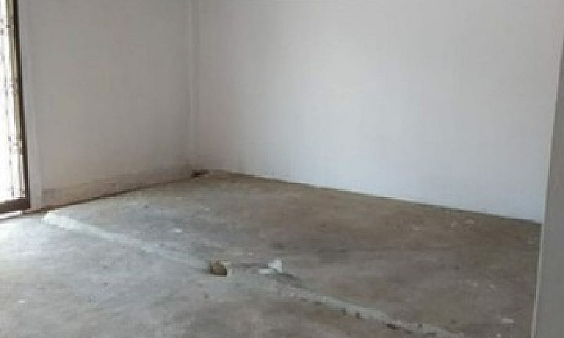 Alugo Casa No Amaran...