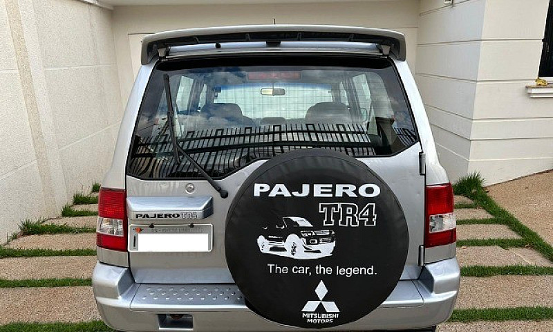 Mitsubishi Pajero Tr...