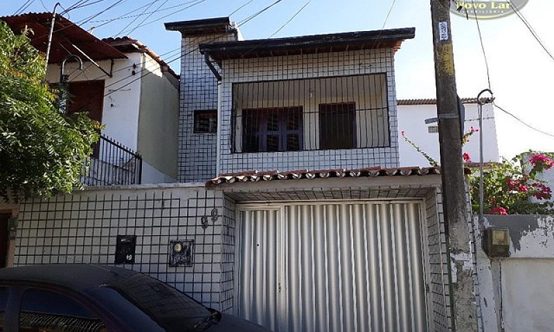Casa Com 2 Dormitóri...