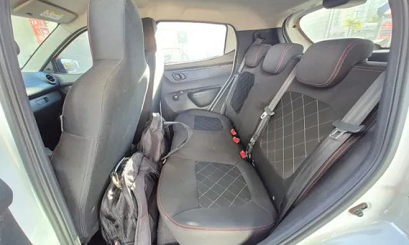 Renault Kwid Zen 1.0...
