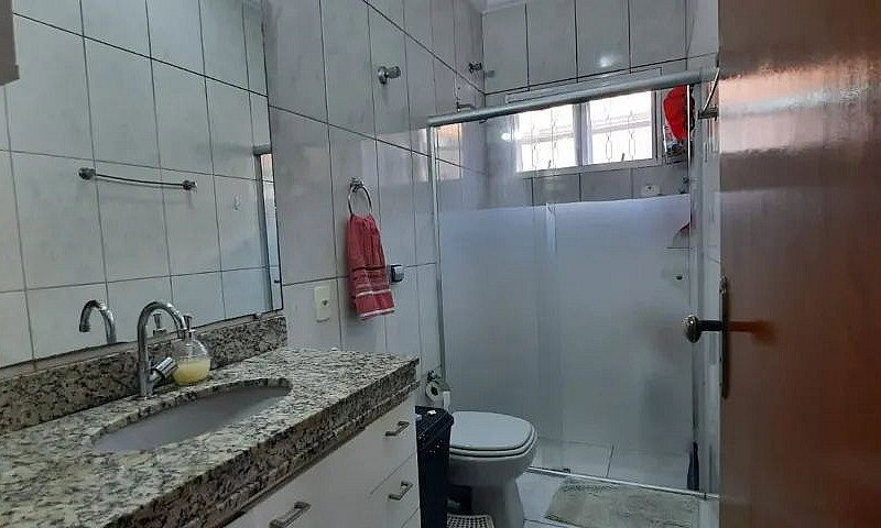 Casa À Venda Com 3 Q...