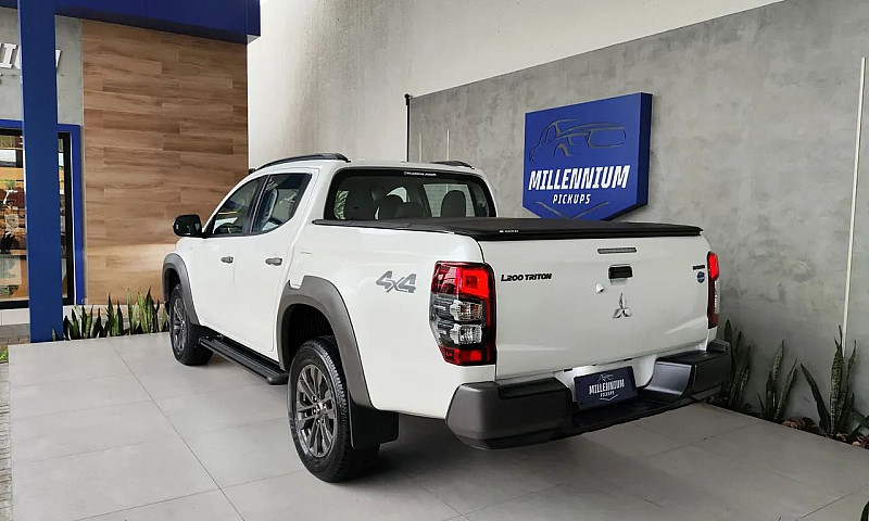 Triton Sport Outdoor...